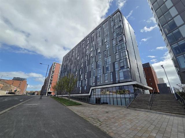 Flat for sale in Baltic Triangle, Calderstones