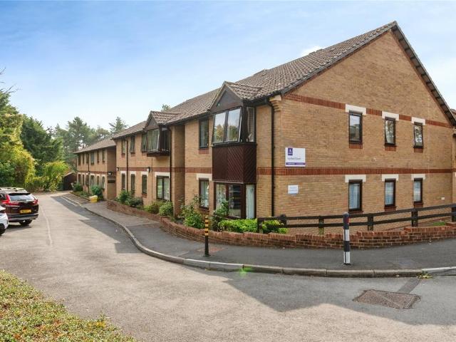 Flat for sale in Chippenham, Wiltshire