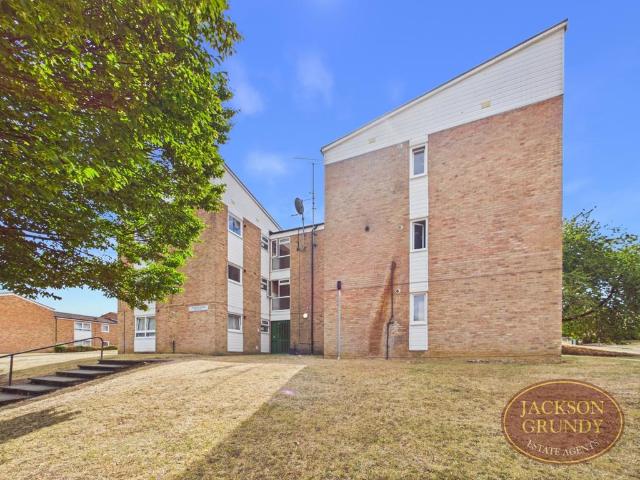 Flat for sale in Lodge Farm, Northampton