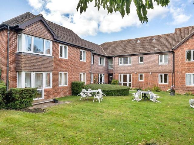 Flat for sale in Binfield