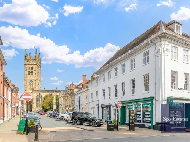 Flat for sale in Cliff Hill, Green Close