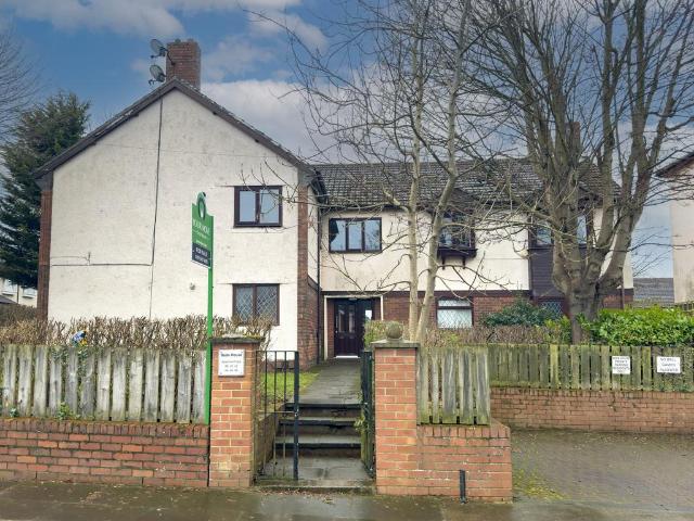 Flat for sale in Farringdon, Tyne And Wear