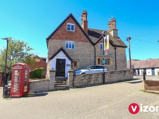 Flat for sale in Alderminster, Isle Of Man