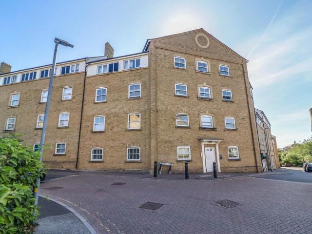 Flat for sale in Bocking, Braintree