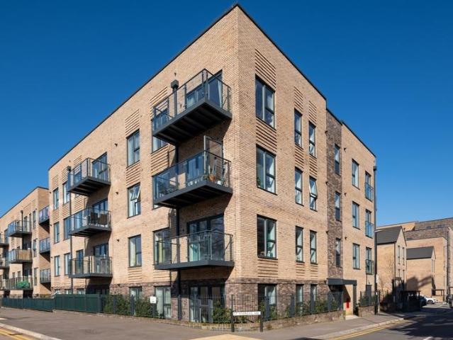 Flat for sale in Watford Rural, Batchworth