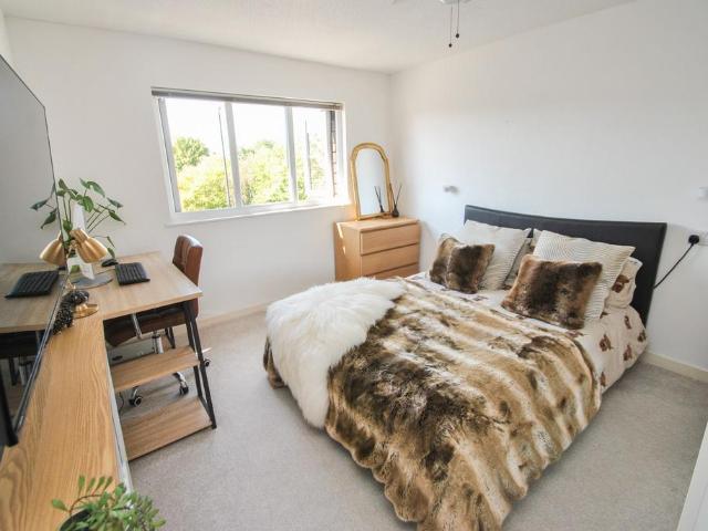 Flat for sale in Whitehall, Feckenham