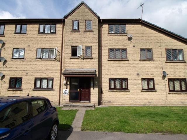 Flat for sale in Lee Bank, Greater Manchester