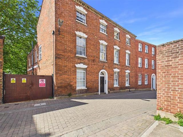 Flat for sale in Kings Barton, Gloucester