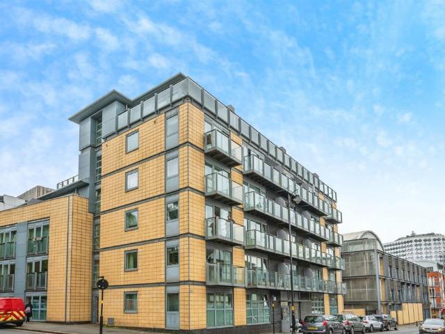 Flat for sale in Calthorpe Fields, West Midlands