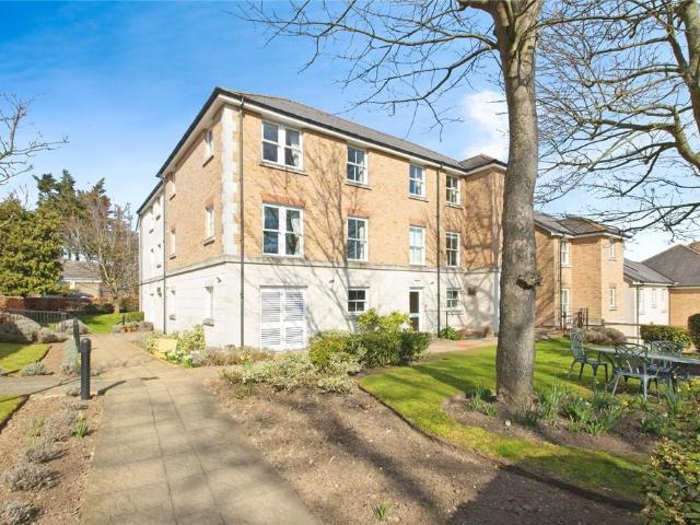 Flat for sale in Windmill Hill, Hamerton