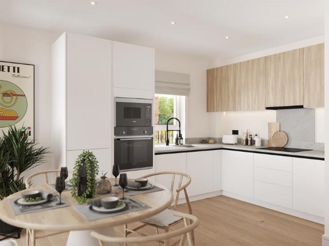 Flat for sale in St Albans, Five Acres