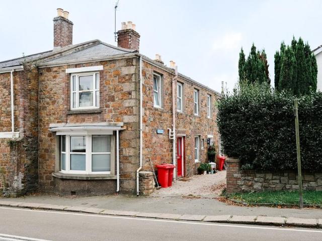 Flat for sale in Chalfont St. Peter, Denham
