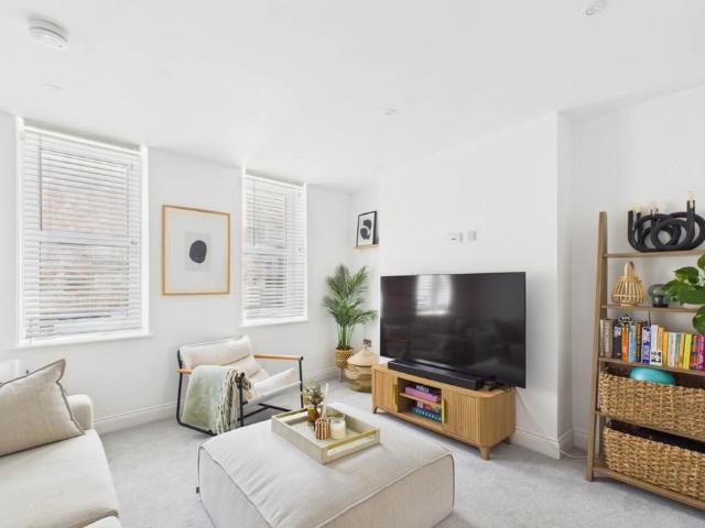 Flat for sale in St Helier, Greater London