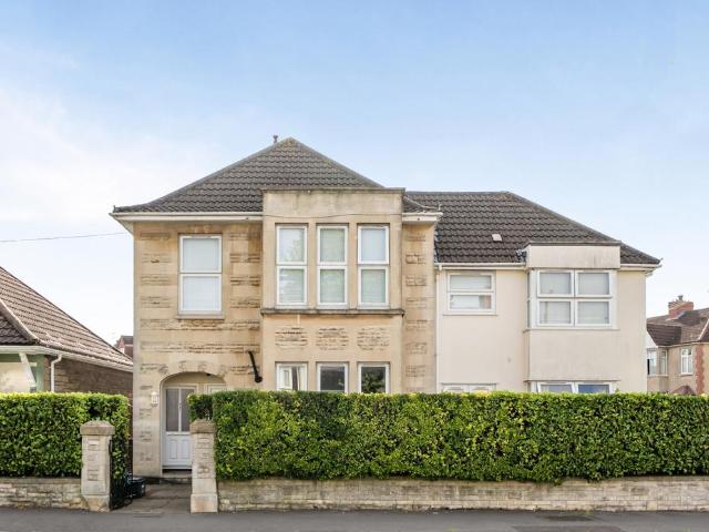 Flat for sale in Feckenham, City Of Bristol