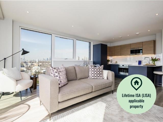 Flat for sale in London Borough of Lewisham, Greater London