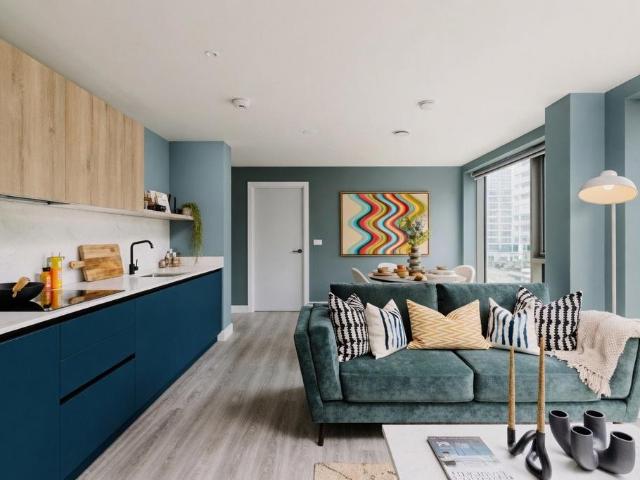 Flat for sale in St Albans, Five Acres