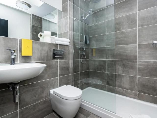 Flat for sale in Brompton, Greater London