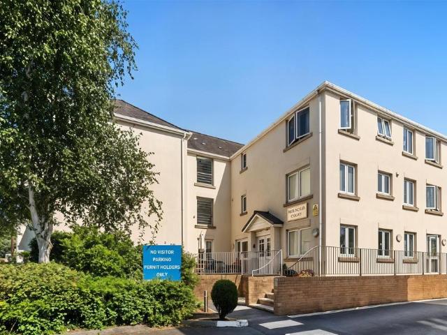 Flat for sale in Staddiscombe, Mount Wise