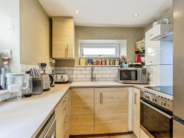 Flat for sale in Spike Island, Feckenham