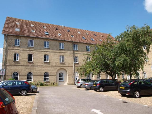 Flat for sale in Huntingdon, Cambridgeshire
