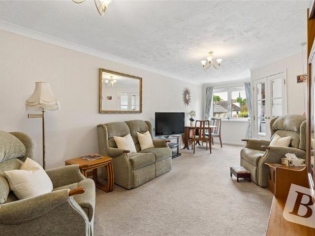 Flat for sale in Hornchurch, Greater London