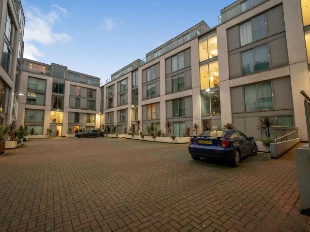 Flat for sale in Edgbaston, West Midlands
