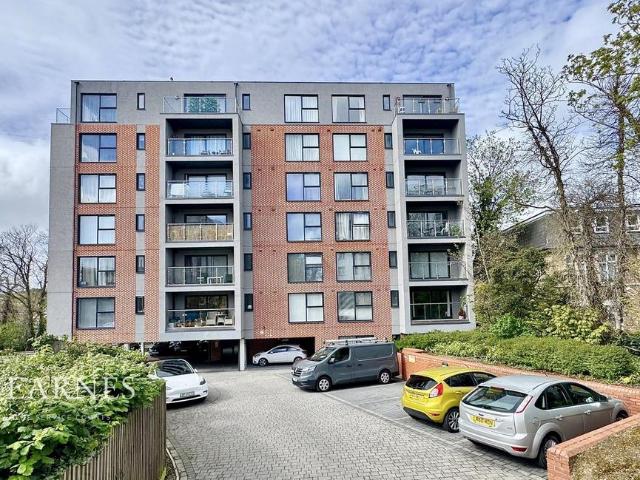 Flat for sale in West Cliff, Bournemouth