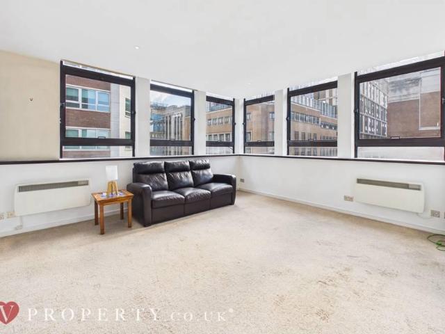 Flat for sale in Ladywood, West Midlands