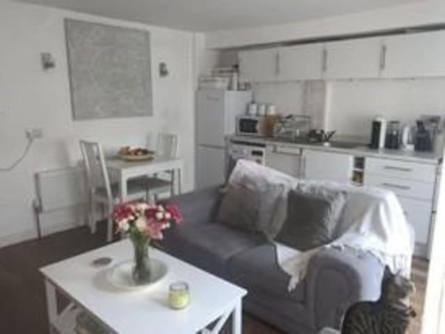 Flat for sale in Slough