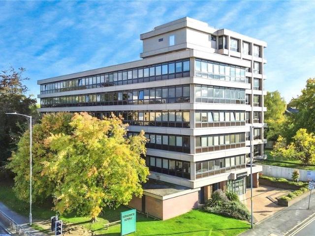 Flat for sale in Newtown, Reading