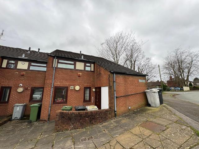 Flat for sale in Moss Rose, Macclesfield