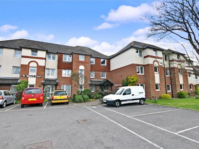 Flat for sale in Wick, Bournemouth