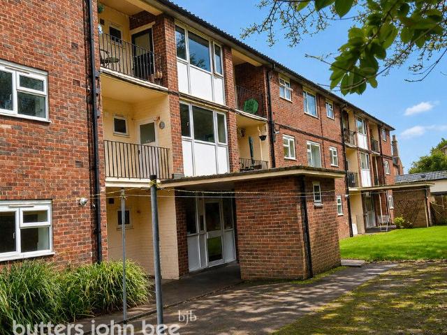 Flat for sale in Poolfields, Butterton