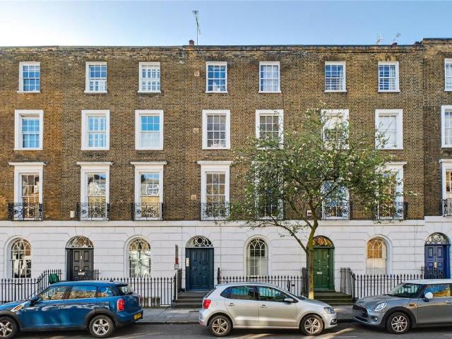 Flat for sale in Islington, Canonbury