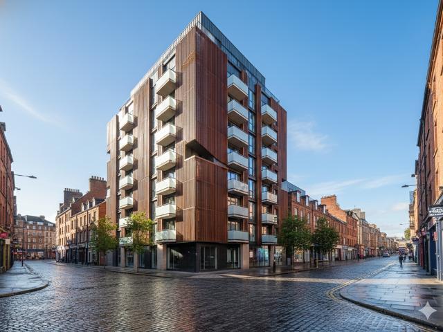 Flat for sale in Chinatown, Calderstones