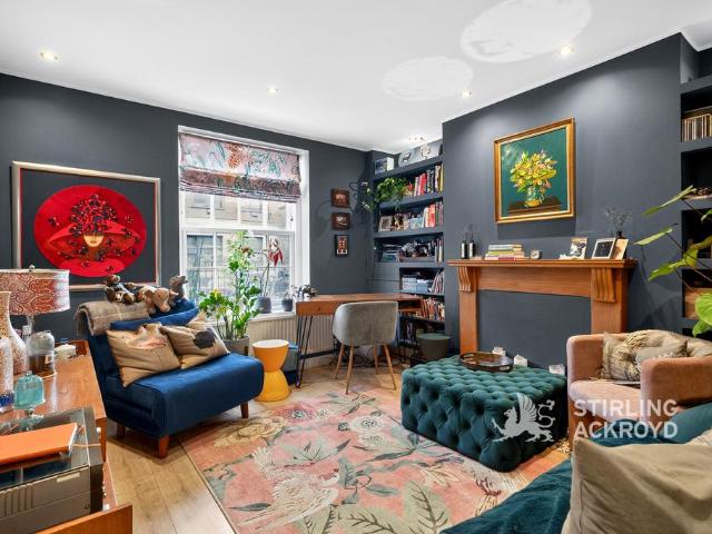 Flat for sale in Bethnal Green, Greater London