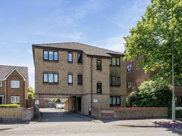 Flat for sale in Row Town, Surrey