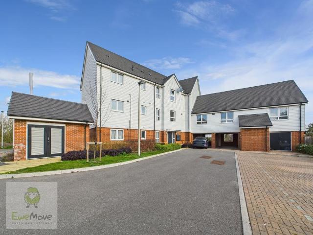 Flat for sale in Hoo St Werburgh