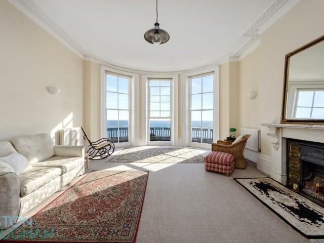 Flat for sale in Kemptown, Brighton