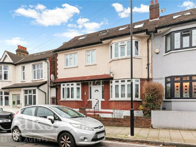 Flat for sale in Greater London