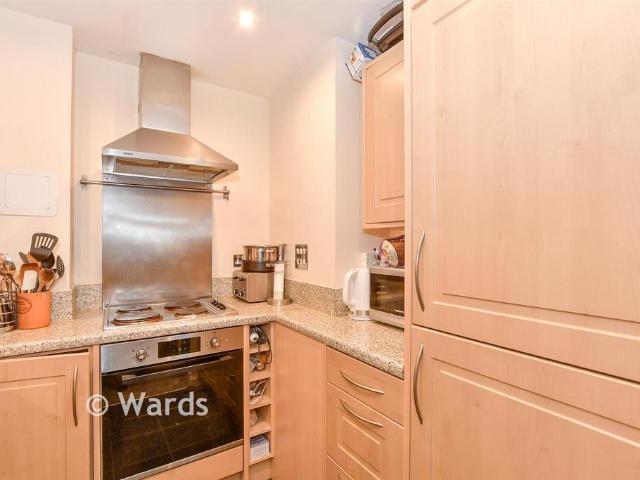 Flat for sale in Midway, Kent