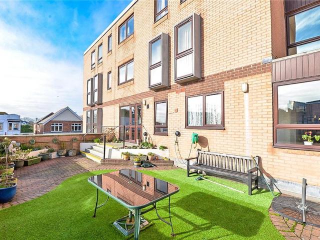Flat for sale in Old Milton, Ashurst Bridge