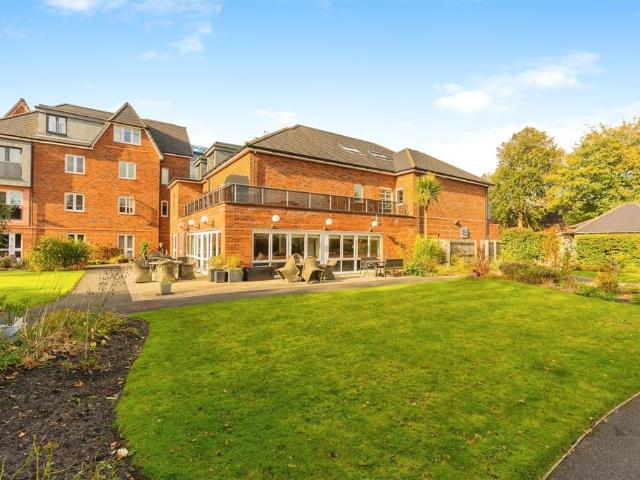 Flat for sale in Trafford Park, Isle Of Man