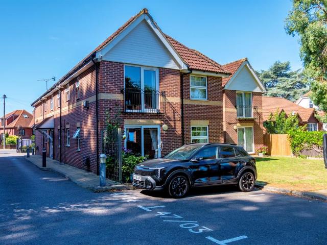 Flat for sale in Bitterne Park, City Of Southampton