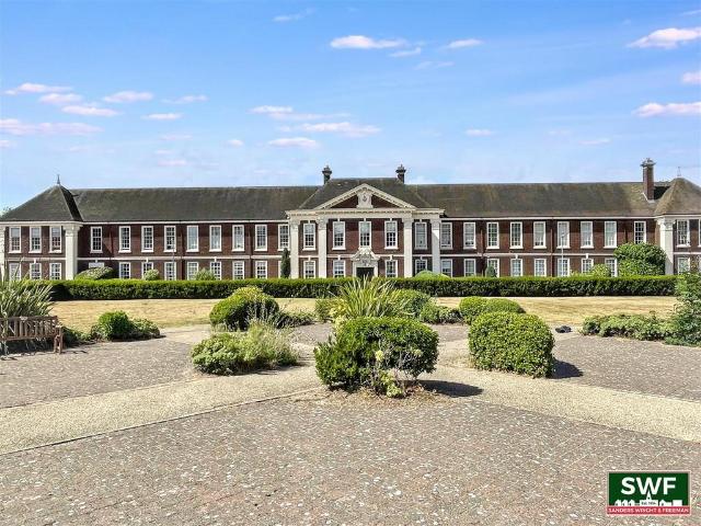 Flat for sale in Freezeland, Bilston