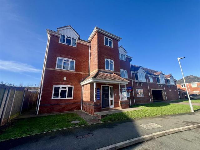 Flat for sale in Forthampton, Worcestershire