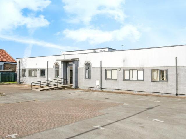 Flat for sale in New Rossington, South Yorkshire