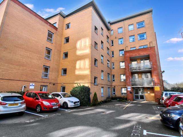 Flat for sale in Old Town, Shephall