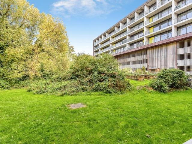 Flat for sale in Imperial Park, Bristol