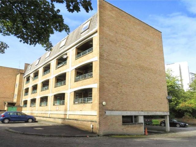 Flat for sale in Riverdene, Priest Down